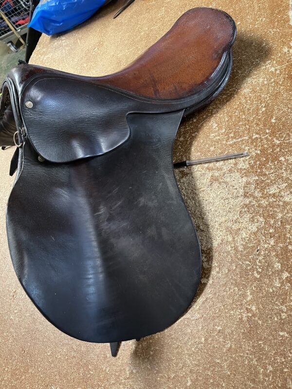 17” brown saddle
