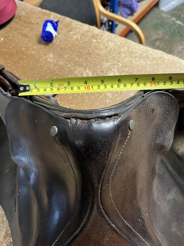 17” old saddle - Image 3