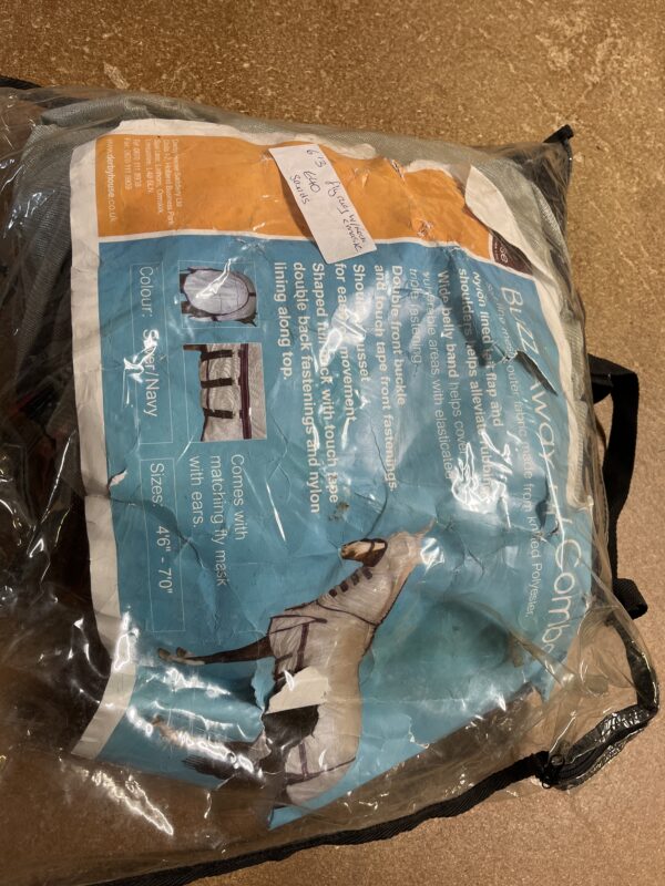 6’3 combo fly rug w/ mask NEW