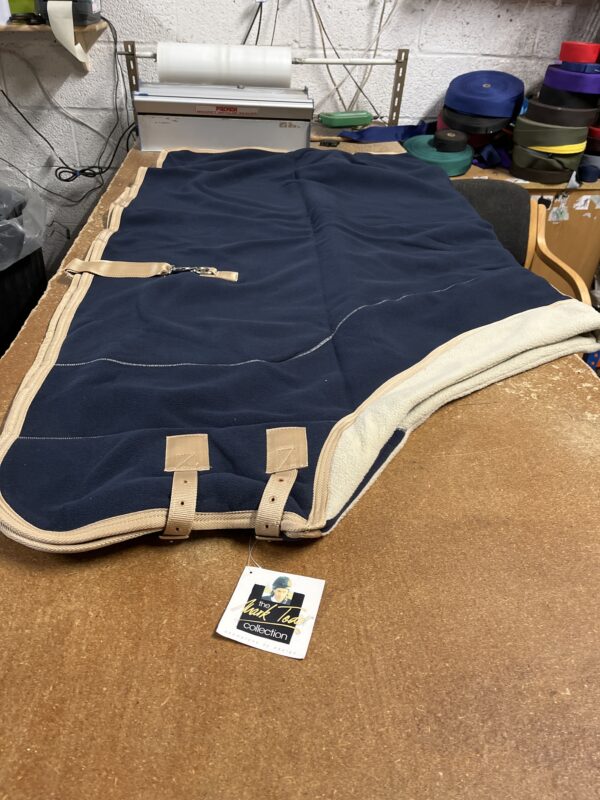 5’6 Mark Todd Fleece NEW