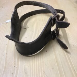 Leather crib collar