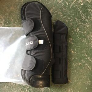 Mark Todd travel boots front full