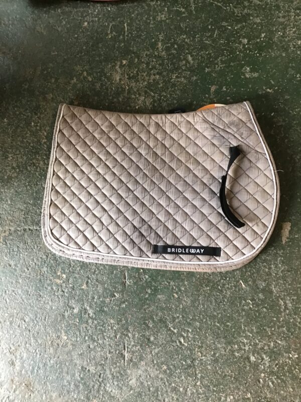 Saddle pad L