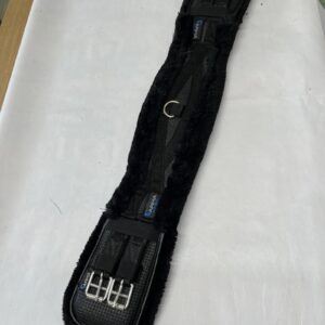 Shires amra 28” girth