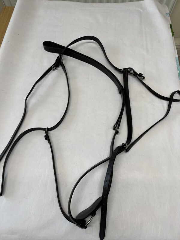 Full brown 3 point breast plate