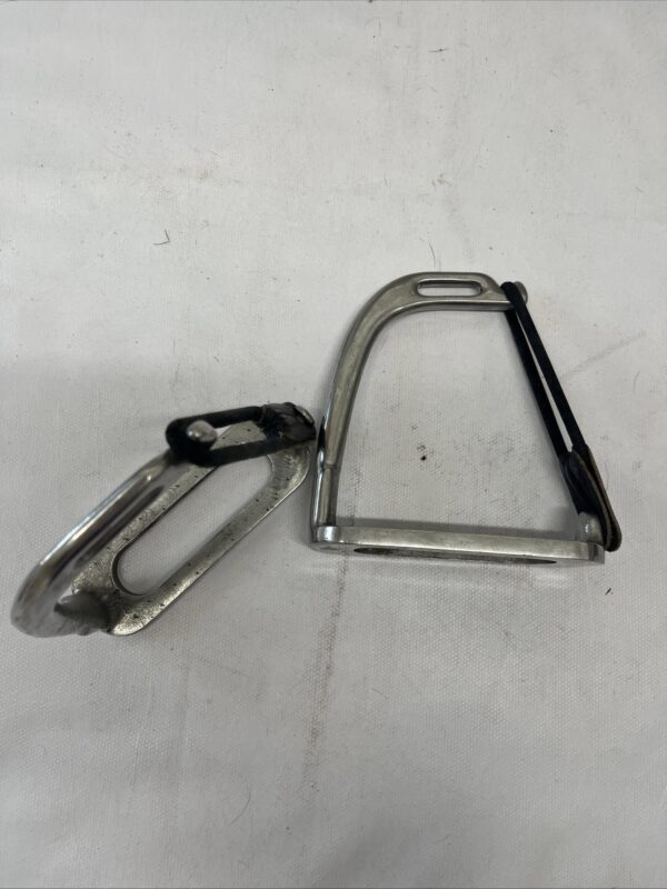 4 1/2” safety stirrups
