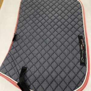 Large shires saddle pad
