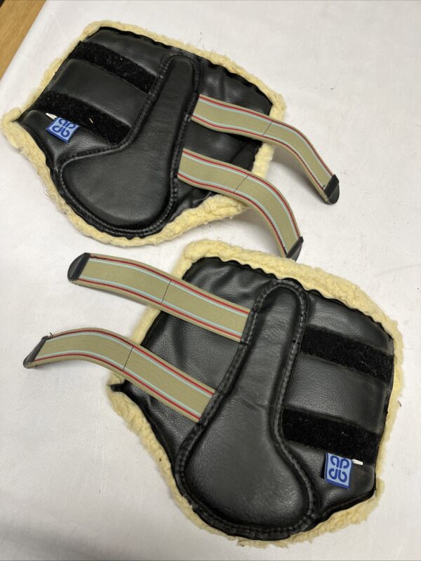 Cob sheepskin lined brushing boots
