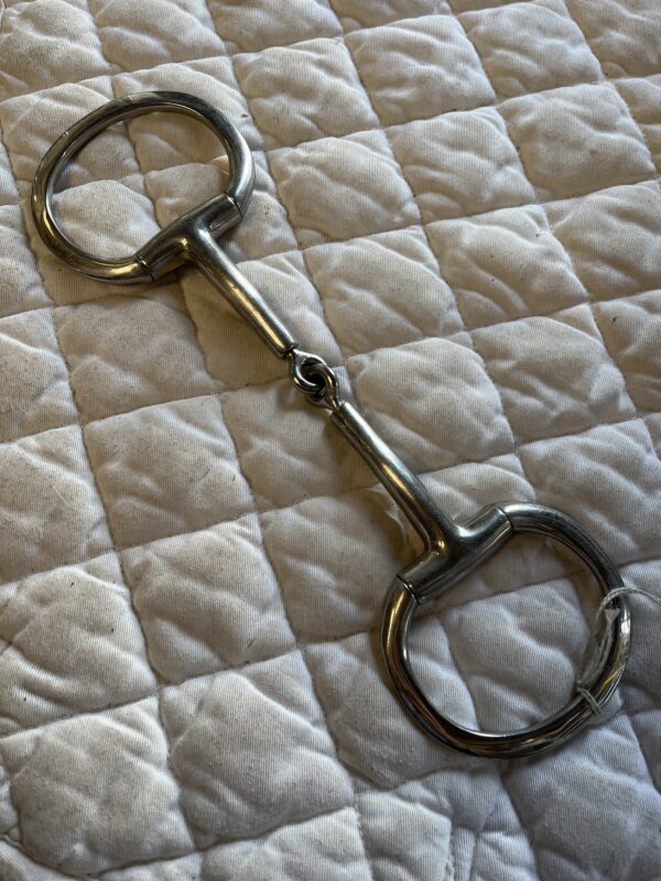 5 1/2” free moving snaffle