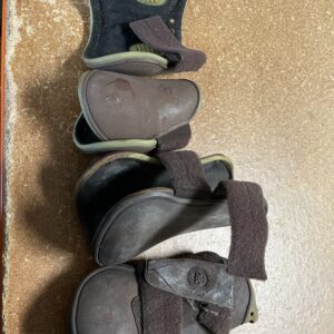 Tendon and fetlock boots