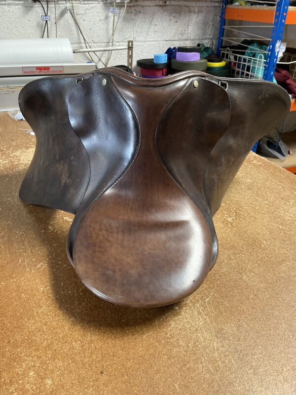 17” brown wide saddle