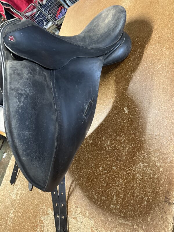 17” black saddle - Image 2