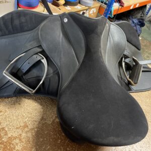 17” thorowgood griffin saddle