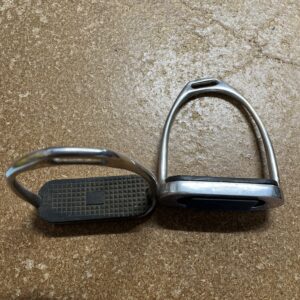 4.5” stubben stirrups