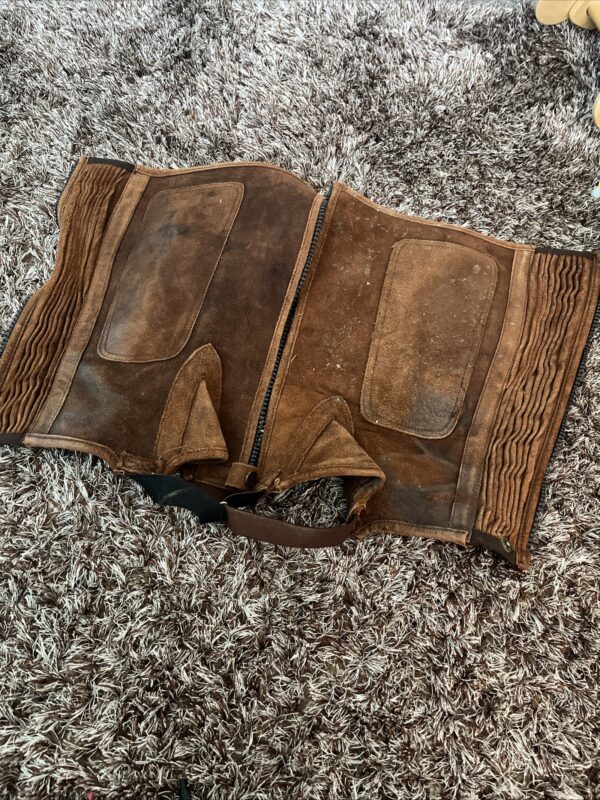 Adult regular medium half chaps