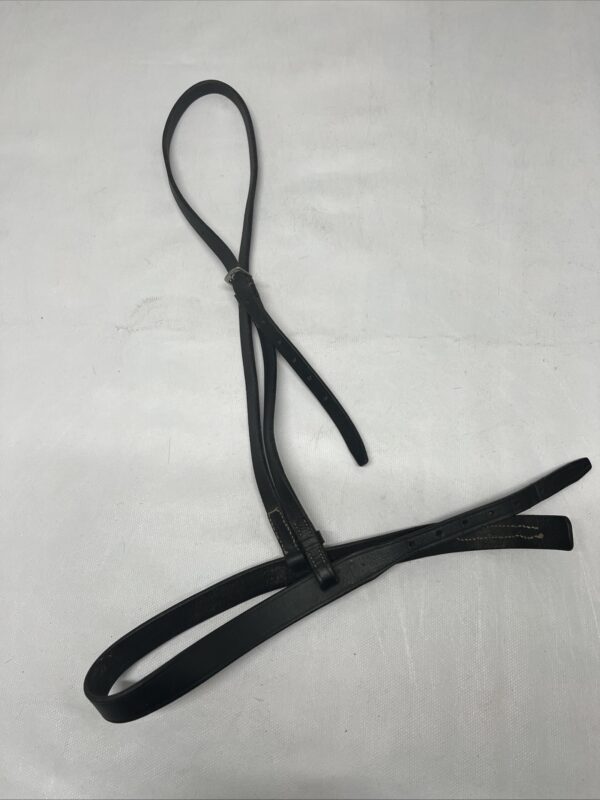 Full black cavesson noseband