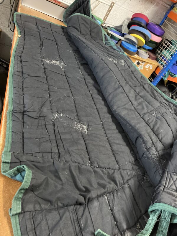 5’9 medium weight stable rug - Image 2