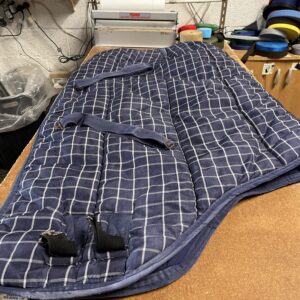 5’6 medium weight stable rug