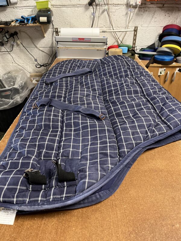 5’6 medium weight stable rug