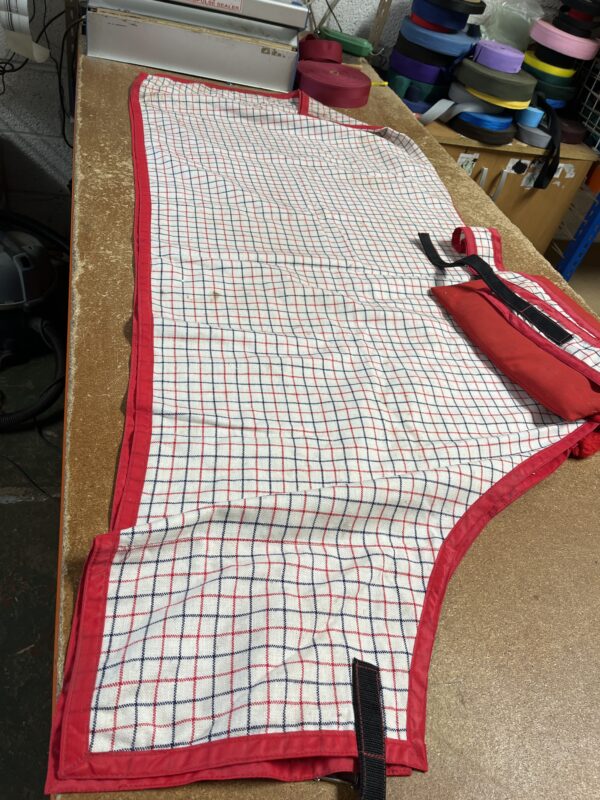 5’6 sheet with surcingle