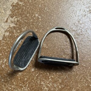 4 1/2” stirrup irons