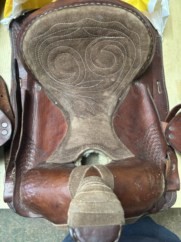 Western saddle