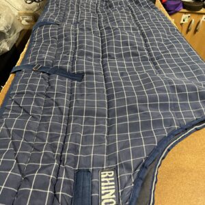 5’6 m/w stable rug
