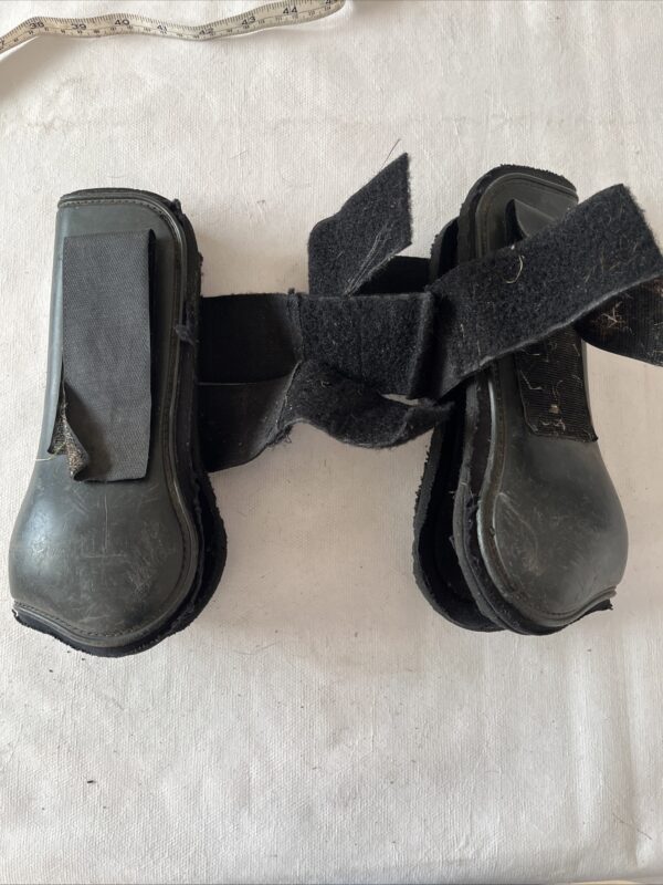 Tendon boots