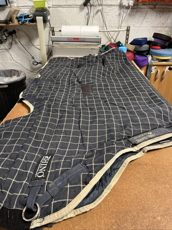 5’6 370g stable rug