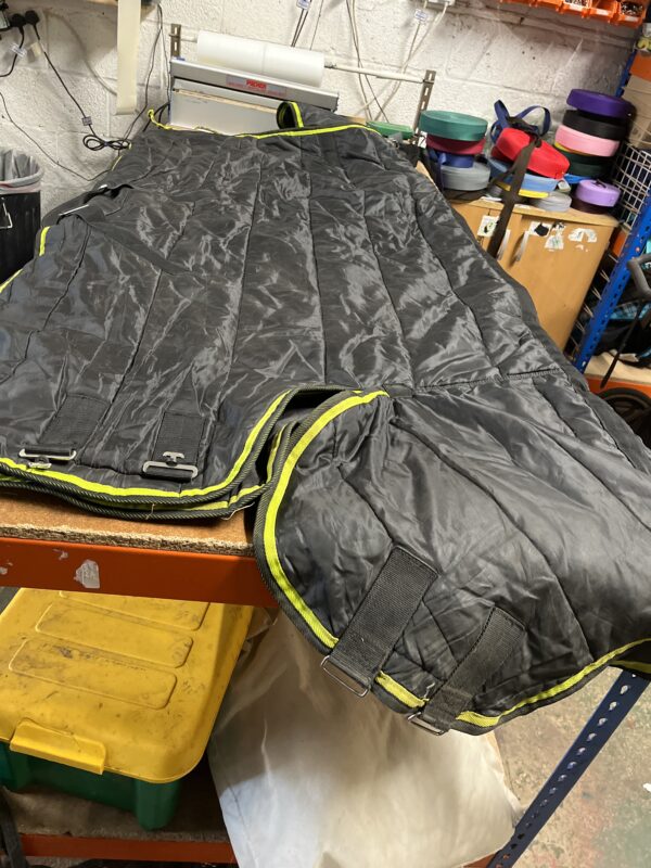 5’9 m/w combo stable rug