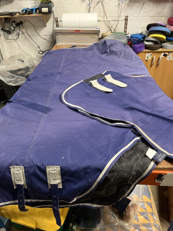 6’3 shires rain sheet w/ neck