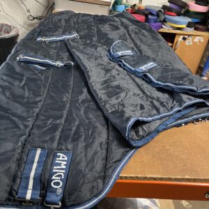 6’3 350g stable rug