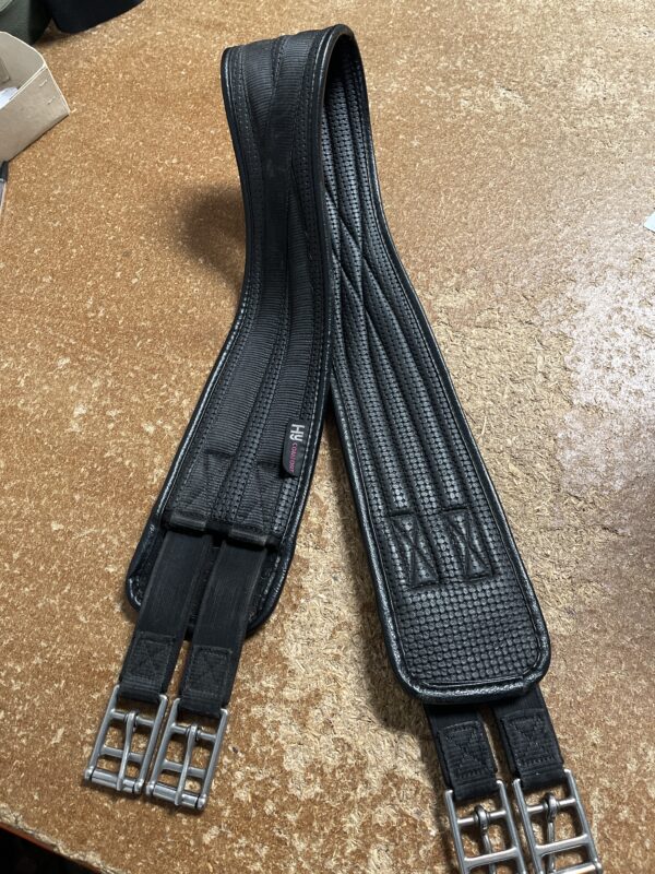 48” black hy comfort girth