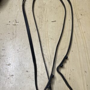 54” thin black reins