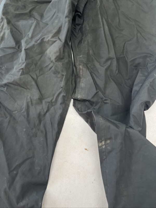 Water proof trousers - Image 2