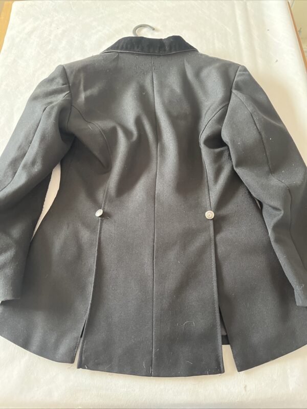 28” black show jacket - Image 3
