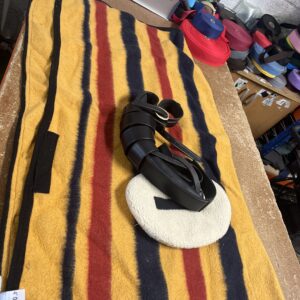 4’ paddock sheet with leather roller and pad