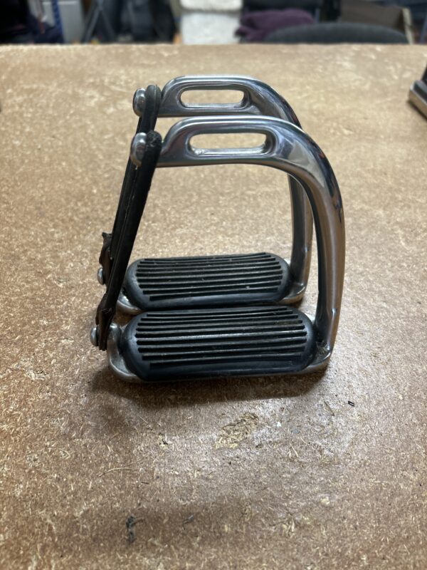 4 1/2 safety stirrups