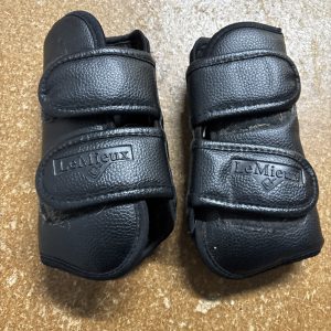 M Lemieux black tendon boots
