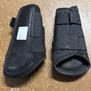 Full black brushing boots