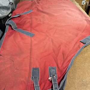 5’3 shires rainsheet