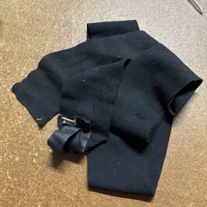 Black elastic tail bandage with Velcro