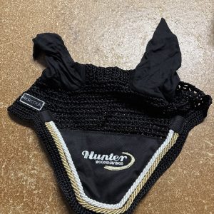 Full black harcour ear bonnet