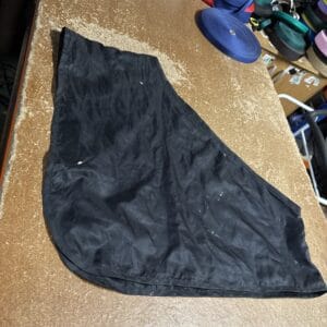 M anti rub bib