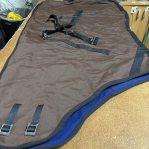 5’6 light stable rug