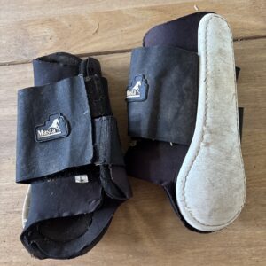 Large (horse/ full) brushing boots