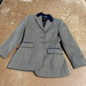 24” children’s showing jacket