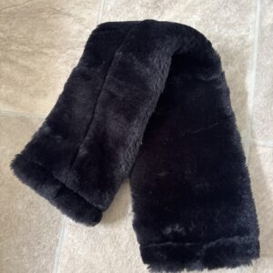 24” arma black fluffy girth sleeve