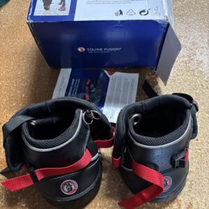 Size 13 ultra jogging shoe