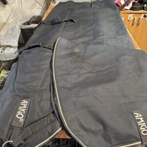7’ 400g amigo turnout with 150g neck
